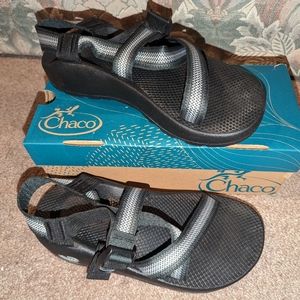 New in box CHACOS Z1 Classic Split Gray Hiking Sandal Men's 9W